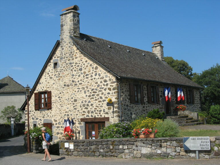 Mairie d'Arches - communauté de communes du pays de Mauriac